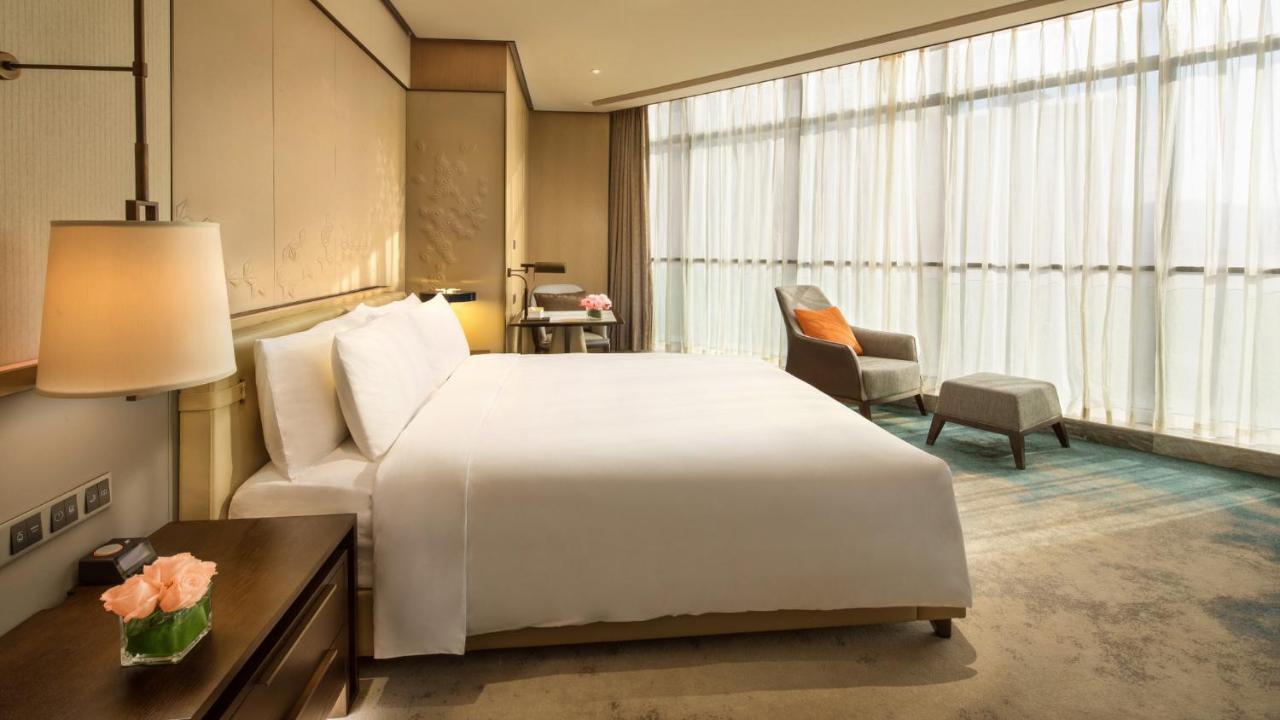 Crowne Plaza Xiangxi Hotel Fenghuang Kültér fotó
